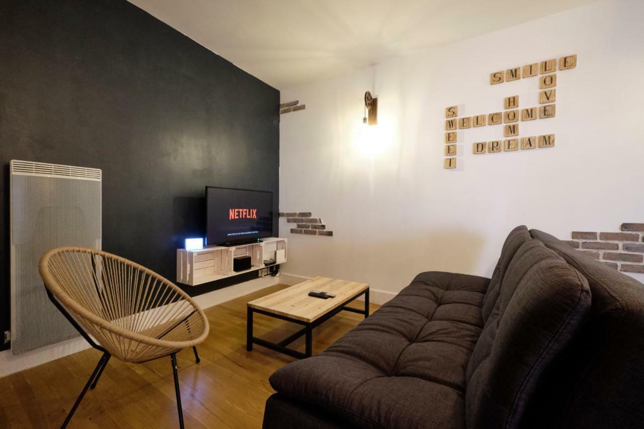 Melina - Appartement Dans Les Remparts De La Bastide Avec Parking Et Terrasse Carcassonne Exterior foto